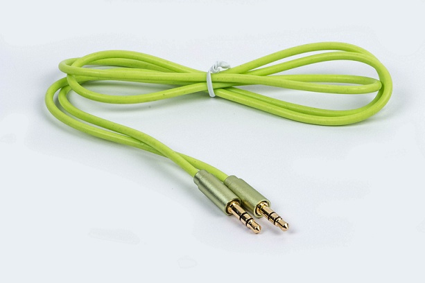 Cable Auxiliar Naceb Technology Na-471Ve 1 Metro 3.5 Jack Color Verde