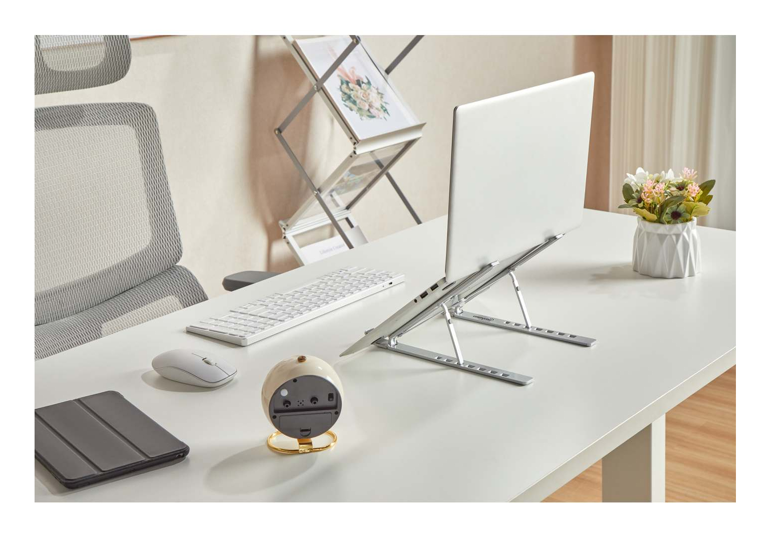 Soporte Para Laptop Manhattan 462617 Aluminio Plegable Compatible 15.6" 462617